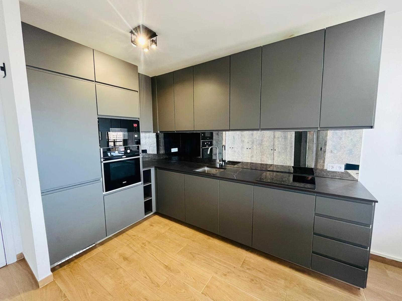 Ocean View Apartment Адехе Екстериор снимка