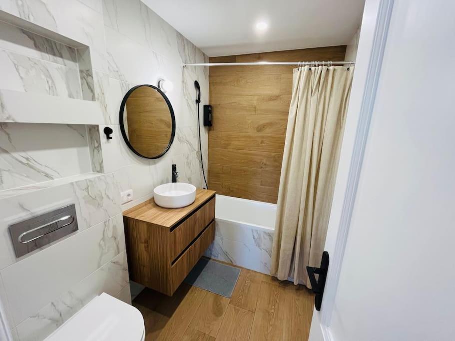 Ocean View Apartment Адехе Екстериор снимка