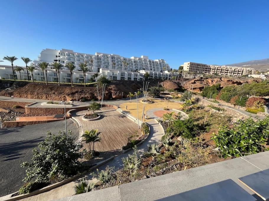 Ocean View Apartment Адехе Екстериор снимка